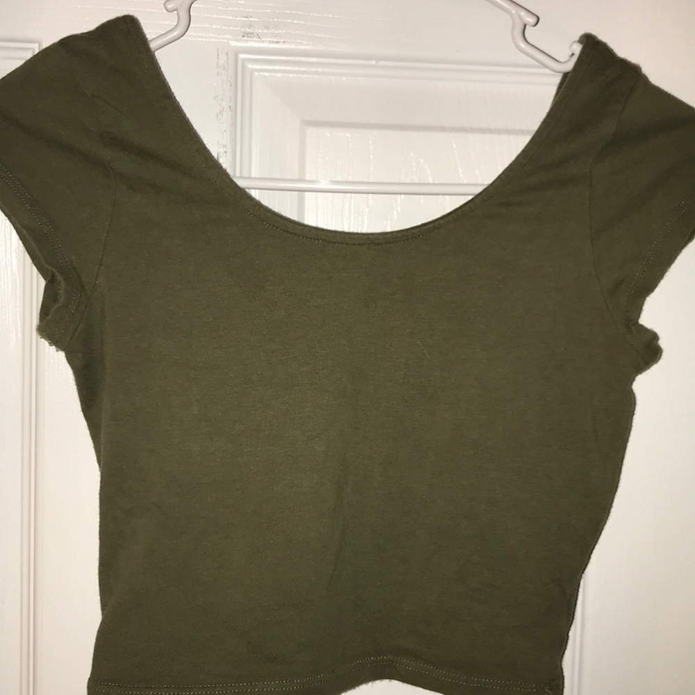 Crop top